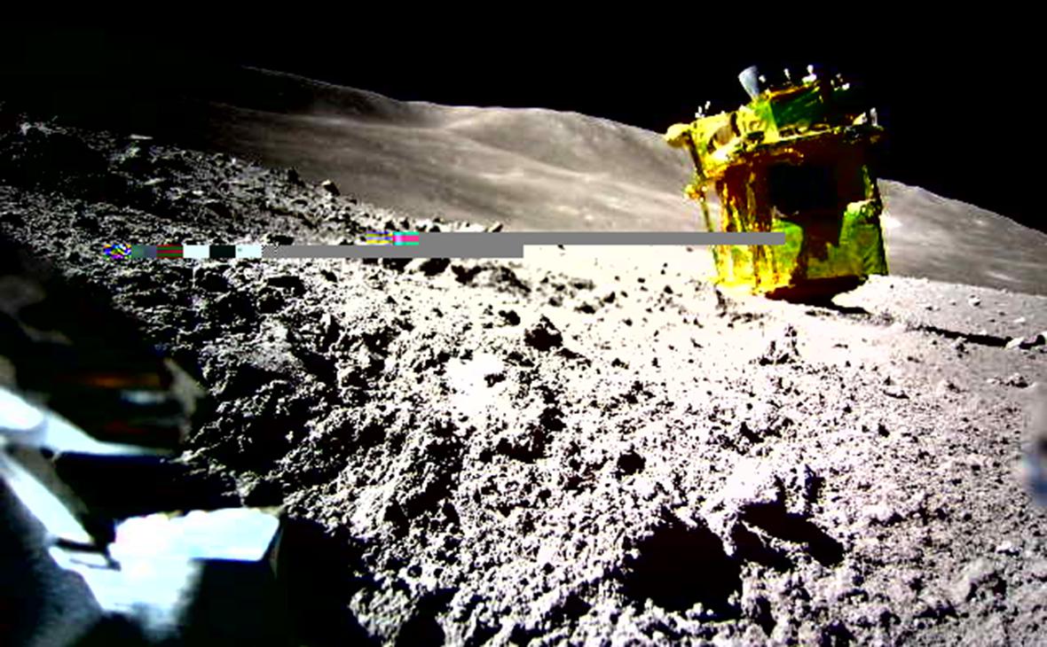 Японский модуль SLIM перевернулся вверх ногами при посадке на Луну
